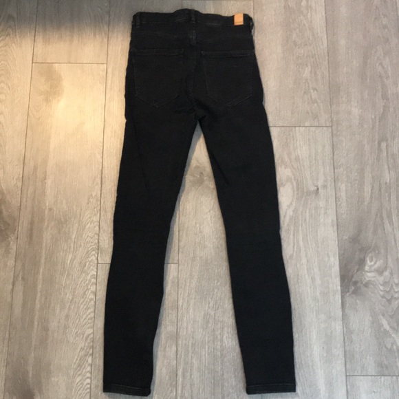 Zara Black Skinny Jeans | size: 4 - Picture 3 of 8